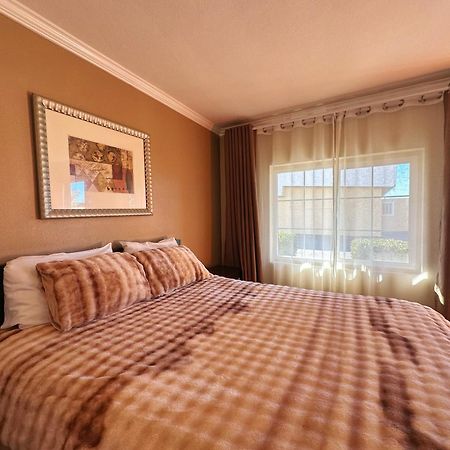 Royal Inn And Suites Hemet Buitenkant foto