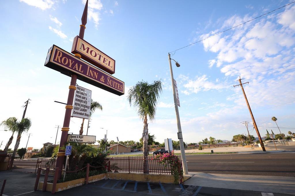 Royal Inn And Suites Hemet Buitenkant foto